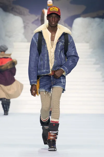 Look 19